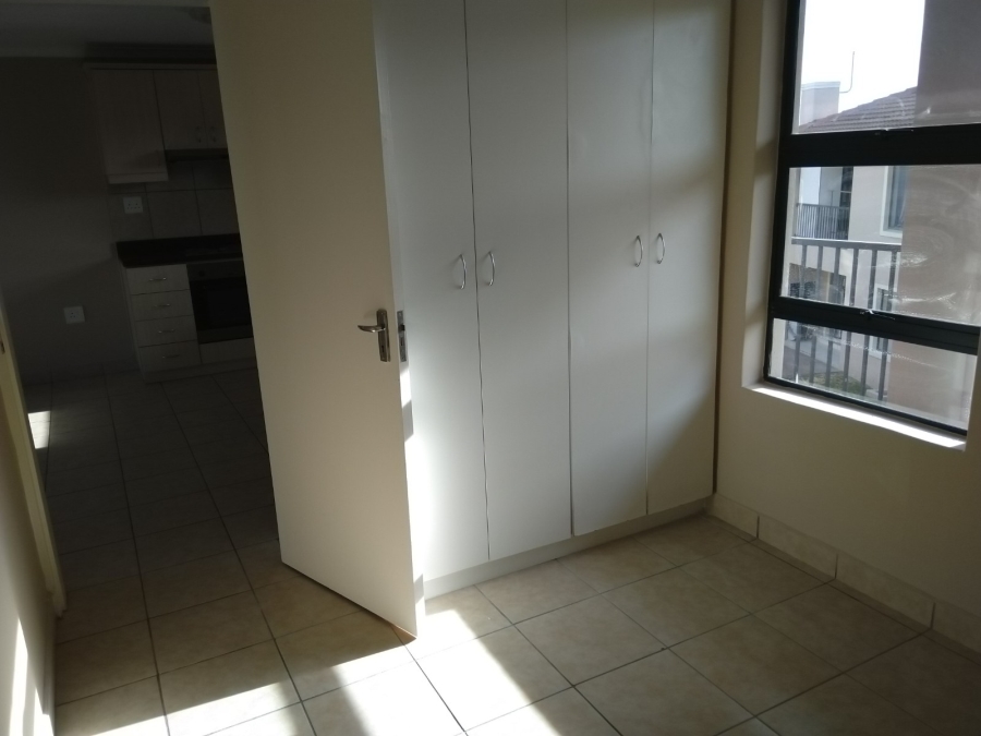 To Let 2 Bedroom Property for Rent in Burgundy Estate Western Cape